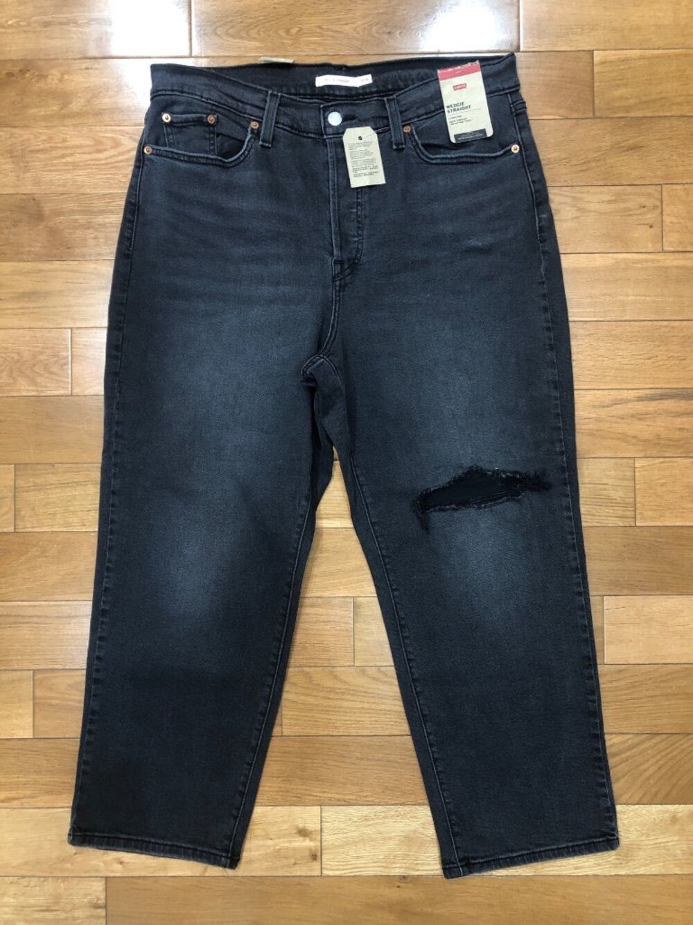 NWT Levi Strauss & Co Wedgie Straight Button Fly Black Wash Denim Jeans Size 16W